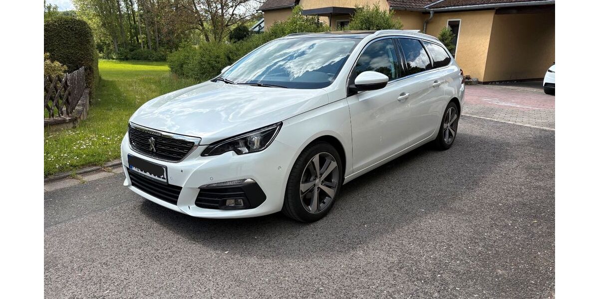 Peugeot 308 105.000 km 7.900 &euro; Langenzenn 90579