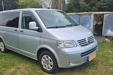 VW T5 Shuttle