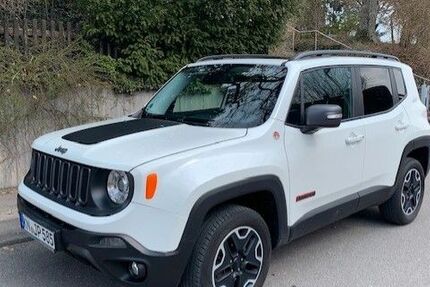 Jeep Renegade 144.900 km 12.600 &euro; Aach 78267