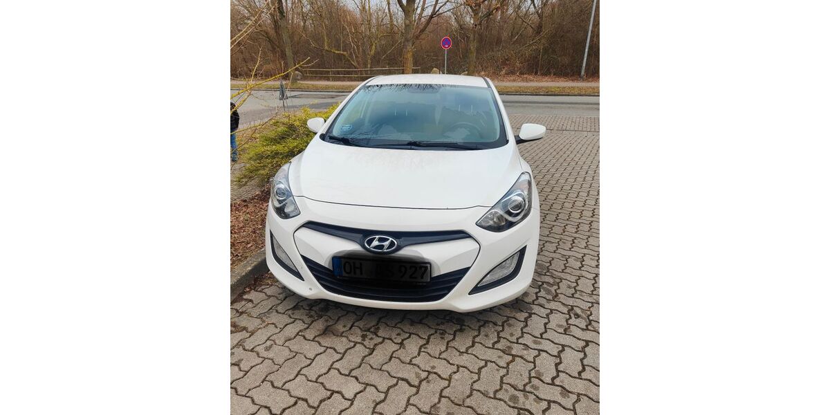 Hyundai i30 212.000 km 4.450 &euro; Heiligenhafen 23774