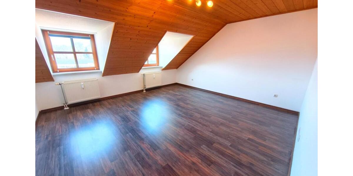 Dachgeschoßwohnung Bad Griesbach im Rottal - 3 Zimmer, 67 m&sup2;, 620&euro; | Angebot:26411399