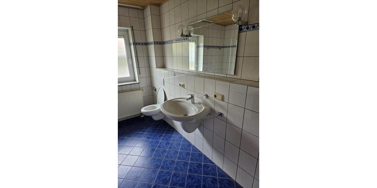 Bungalow Berschweiler bei Baumholder - 7 Zimmer, 148 m&sup2;, 329.000&euro; | Angebot:27146237