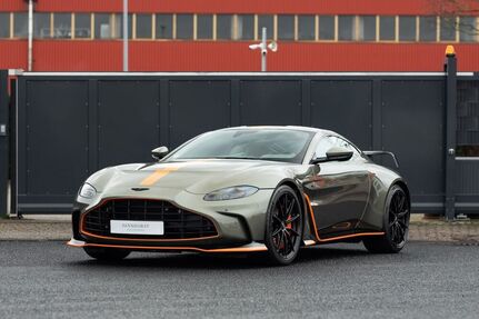 Aston Martin V12 Vantage