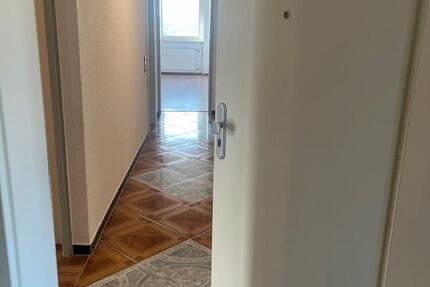 4,5 Zimmer Wohnung mit Garage und Stellplatz zu verkaufen. 4.5 zimmer