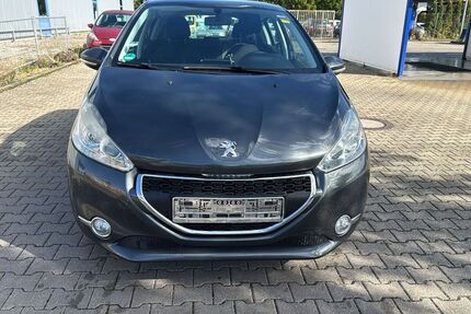 Peugeot 208 221.129 km 2.550 € Pfedelbach 74629