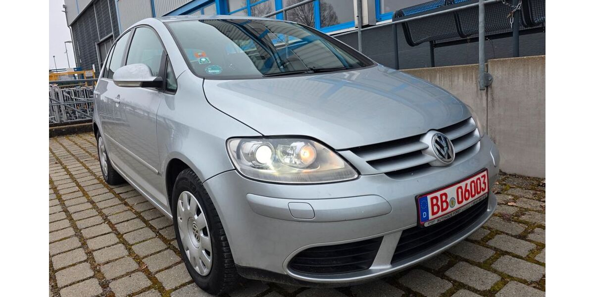 VW Golf 148.000 km 3.880 &euro; Holzgerlingen 71088