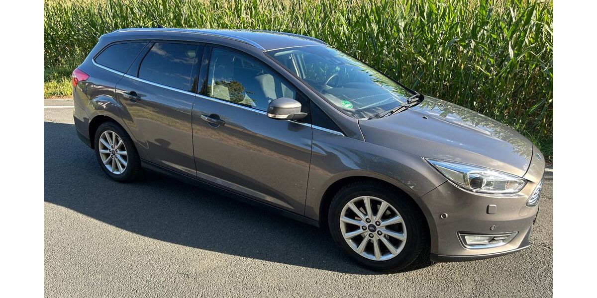 Ford Focus 98.500 km 9.400 &euro; Versmold 33775