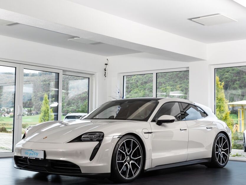 Porsche Taycan 28.500 km 75.000 € Rietheim-Weilheim 78604