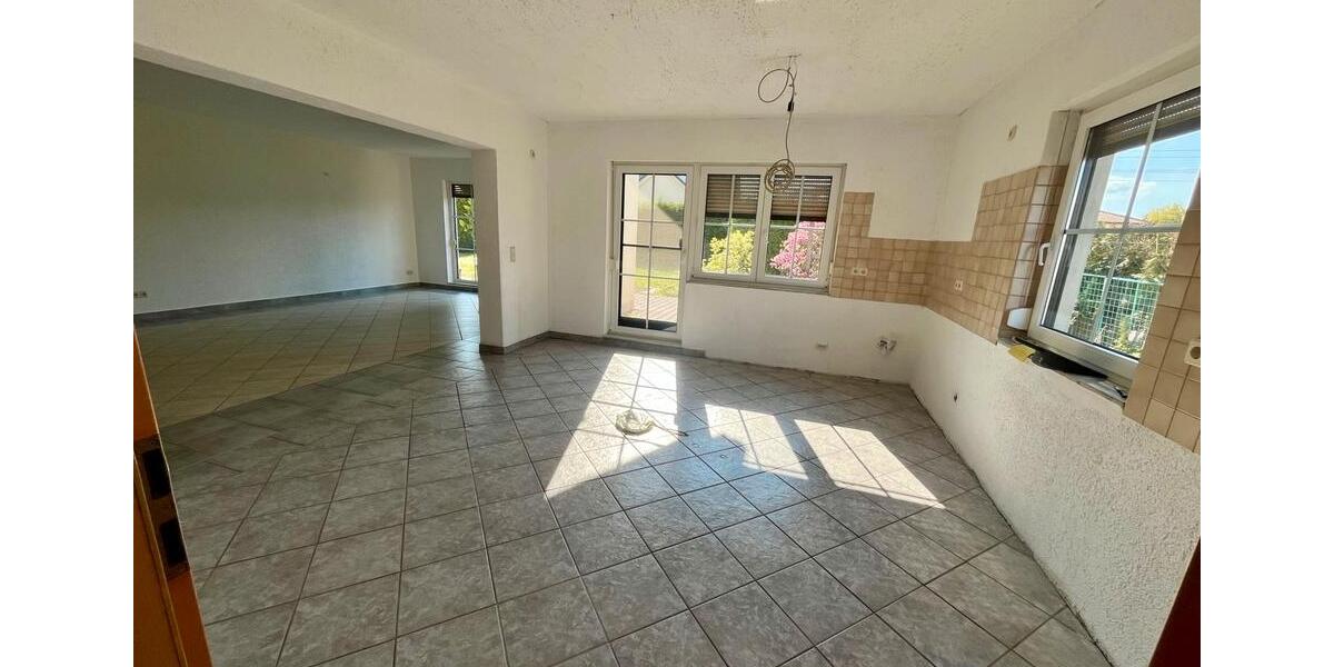 Doppelhaushälfte Markranstädt - 5 Zimmer, 180 m&sup2;, 1.500&euro; | Angebot:24720220