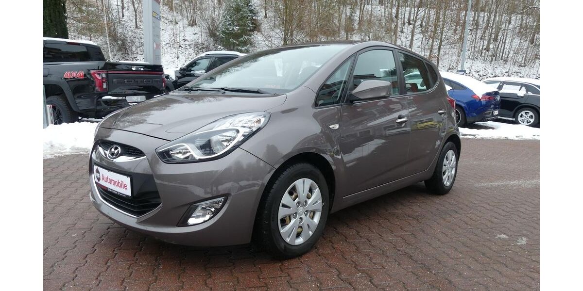 Hyundai ix20 76.100 km 10.990 &euro; Schneeberg 08289