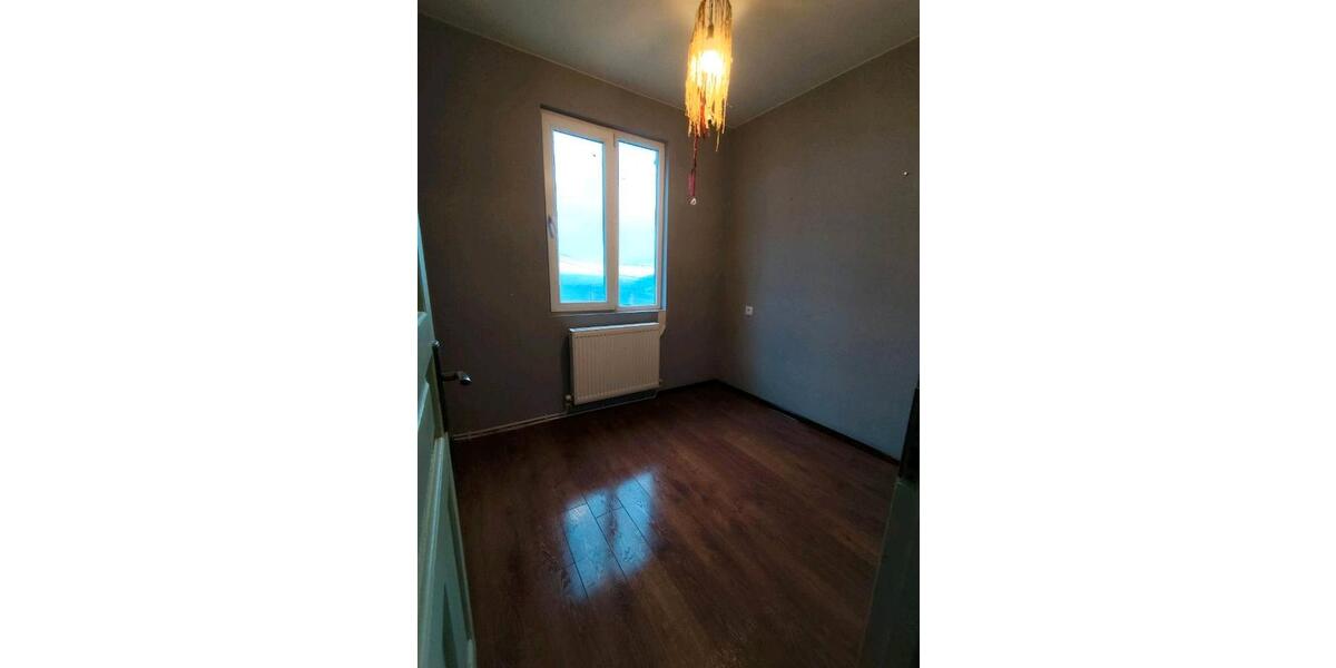 Einfamilienhaus Püttlingen - 10 Zimmer, 207 m&sup2;, 190.000&euro; | Angebot:26322667