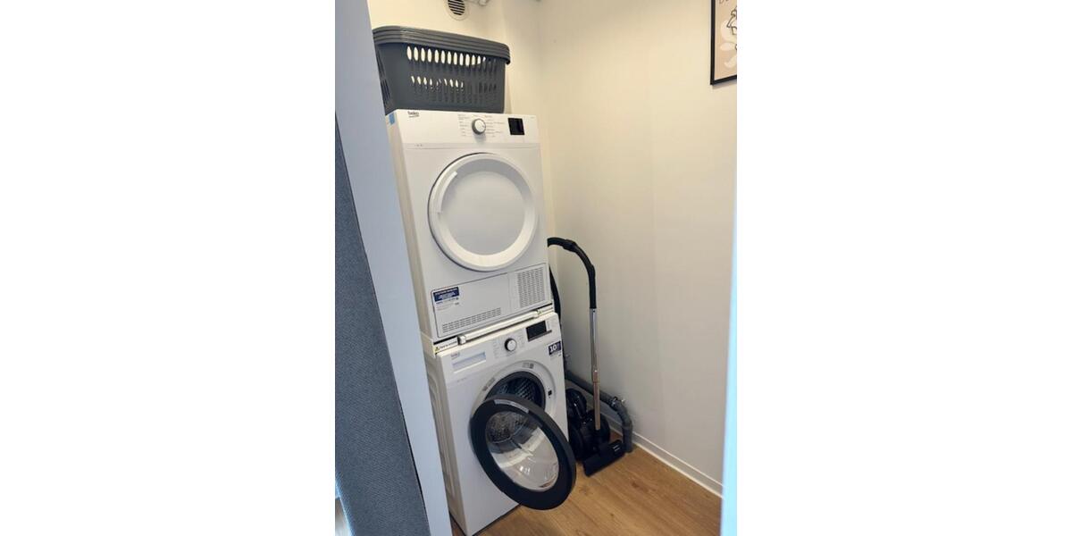 Monteurswohnung Gästezimmer in Stadtmitte neben Busbahnhof 2 zimmer