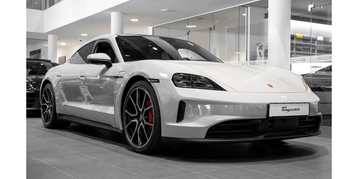 Porsche Taycan 16.900 km 127.000 &euro; Hamburg 22087