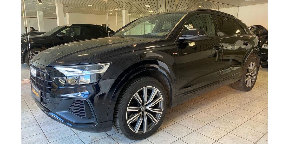 Audi Q8 207.000 km 34.950 € Berlin 12349