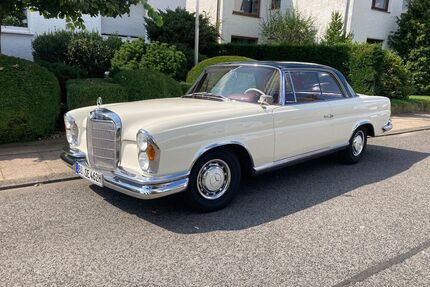 Mercedes 220