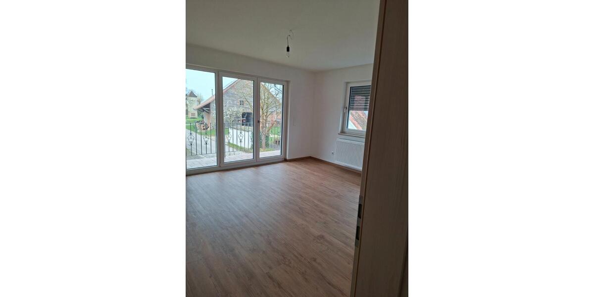 Etagenwohnung Thalmässing - 9 Zimmer, 100 m&sup2;, 850&euro; | Angebot:26413600