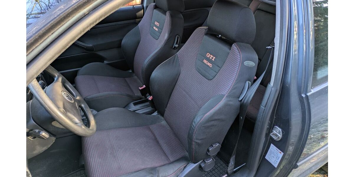 VW Golf 180.000 km 1.650 &euro; Brandenburg an der Havel 14776