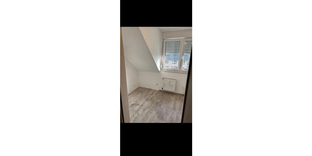 Dachgeschoßwohnung Dissen am Teutoburger Wald - 5 Zimmer, 90 m&sup2;, 950&euro; | Angebot:26251206
