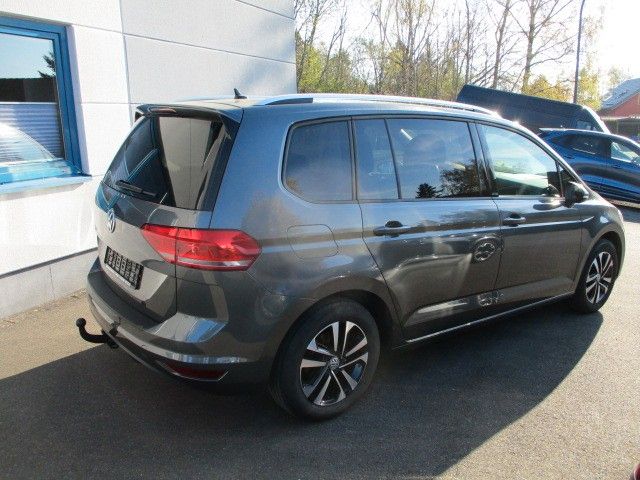VW Touran 93.900 km 19.999 &euro; Arzfeld 54687