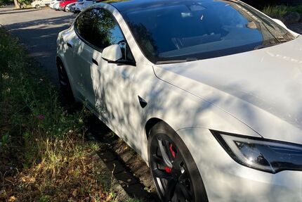 Tesla Model S 60.000 km 76.900 &euro; Rennerod 56477