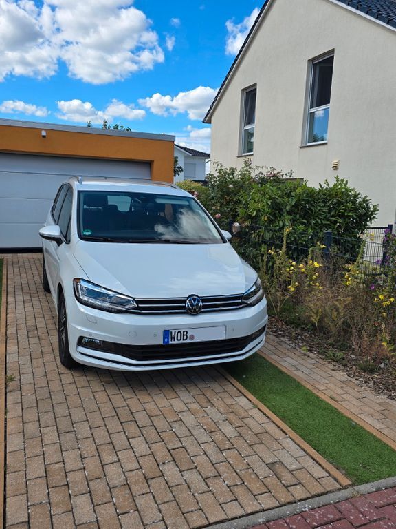 VW Touran 17.100 km 36.600 € Wolfsburg 38448