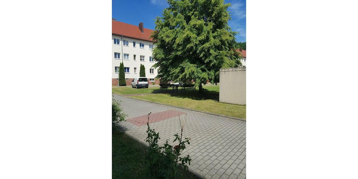 Etagenwohnung Forst (Lausitz) - 1 Zimmer, 32 m&sup2;, 250&euro; | Angebot:10761424