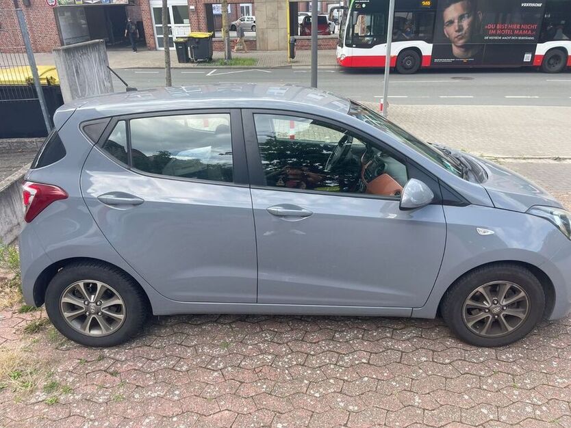 i10