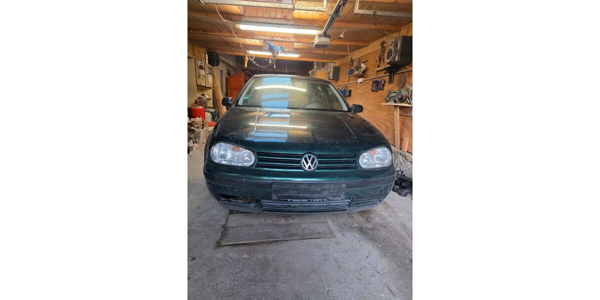 VW Golf 184.521 km 1.250 &euro; Schkölen bei Eisenberg 07619