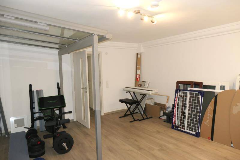 Etagenwohnung Stein Deutenbach - 7 Zimmer, 190 m&sup2;, 1.800&euro; | Angebot:26257772