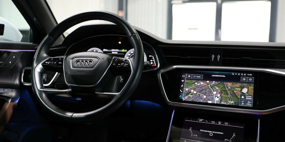 Audi A6 Avant 50 TFSI e Q S-LINE SPORT WHITE & BLACK 94.000 km 31.777 &euro; Hamm 59077