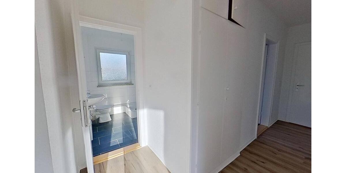 Perfekt für eine kleine Familie: Große 3-Zimmer-Wohnung mit BALKON 3 zimmer