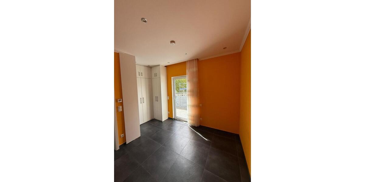 Etagenwohnung Augsburg Bärenkeller - 4 Zimmer, 96 m&sup2;, 1.800&euro; | Angebot:24840835