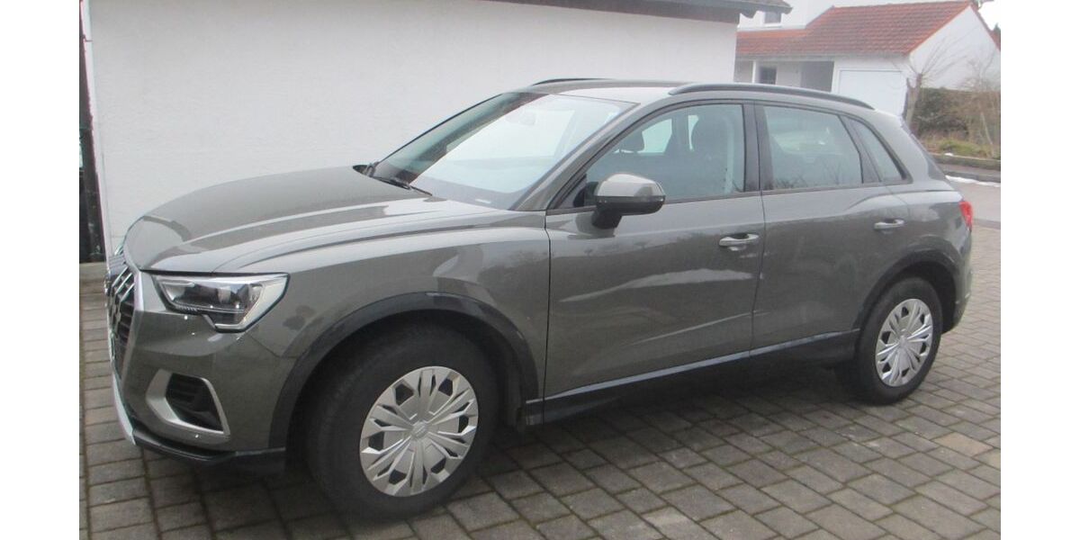 Audi Q3 86.000 km 27.500 &euro; Manching 85077
