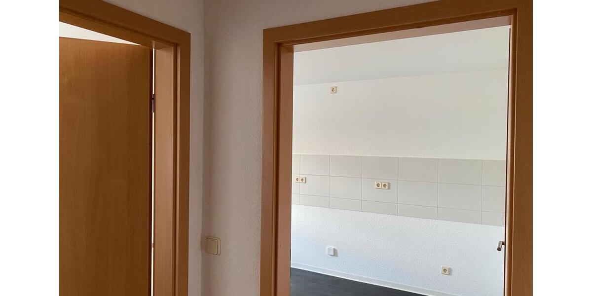 Etagenwohnung Leuna - 3 Zimmer, 65 m&sup2;, 396&euro; | Angebot:25944862