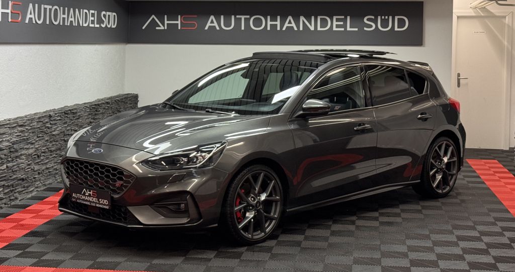 Ford Focus 57.000 km 23.800 &euro; Remscheid 42857