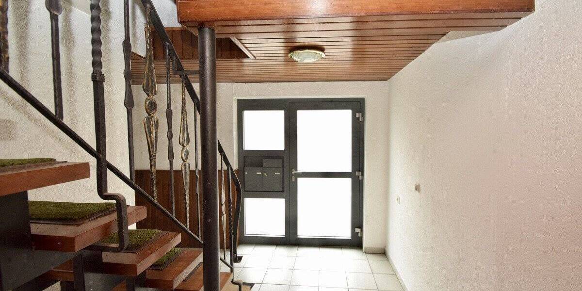 Mehrfamilienhaus, Wohnhaus Großostheim Pflaumheim - 9 Zimmer, 251 m&sup2;, 369.000&euro; | Angebot:23967303