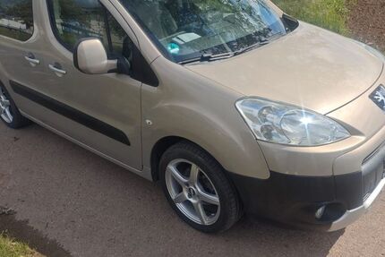 Peugeot Partner 153.000 km 3.999 &euro; Nagold 72202