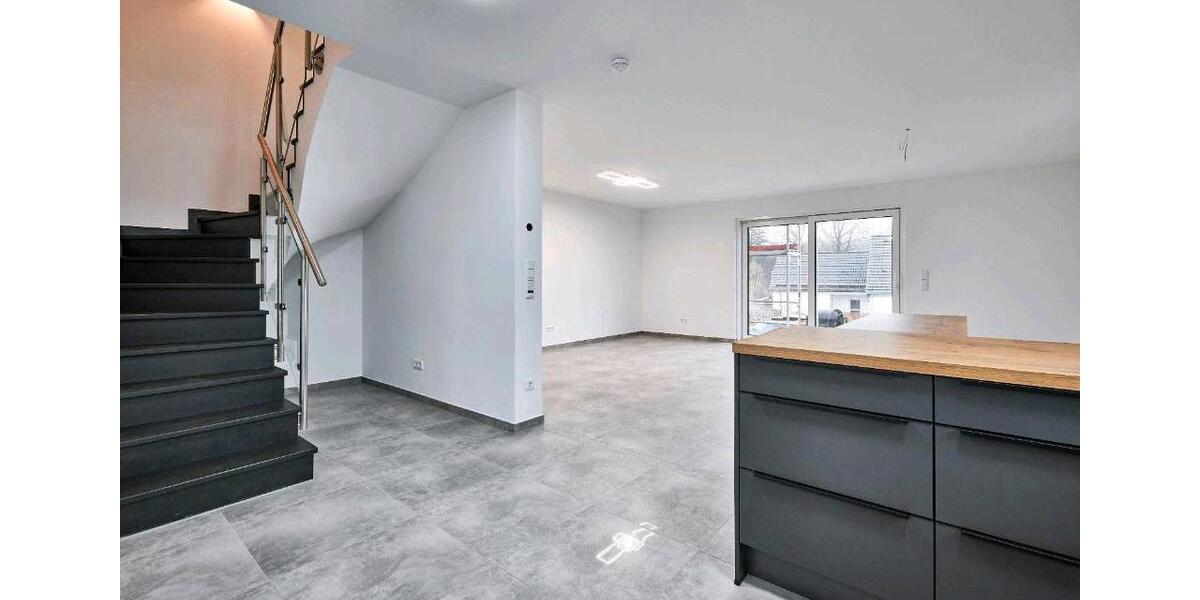 Doppelhaushälfte Meschede - 5 Zimmer, 140 m&sup2;, 1.580&euro; | Angebot:26481040
