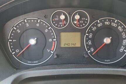 Ford Fiesta 240.000 km 800 € TITZ 52445