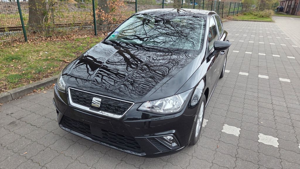 Seat Ibiza 83.000 km 10.590 &euro; Hamburg 22607