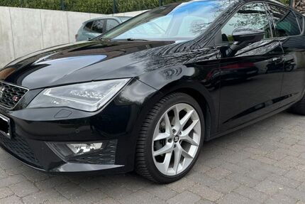 Seat Leon 137.500 km 10.900 &euro; Wedel 22880