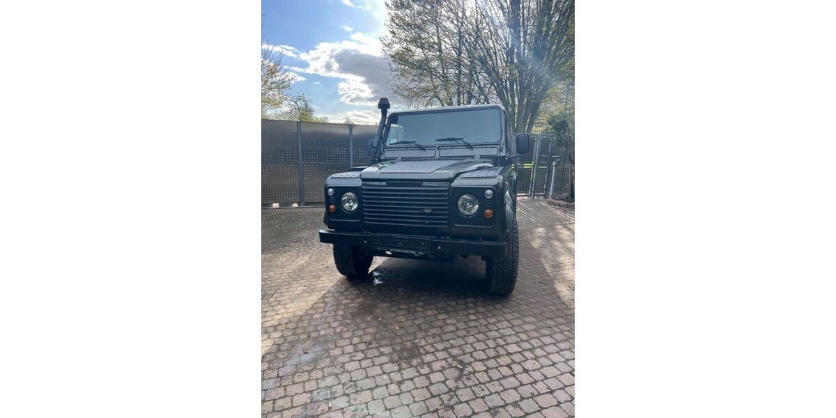 Land Rover Defender 222.597 km 26.000 &euro; Aschaffenburg 63743