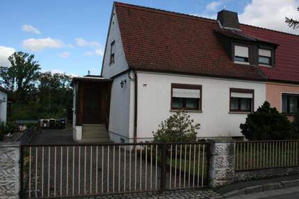 *Riesa - ruhig gelegene DHH mit Grd.* 3 zimmer