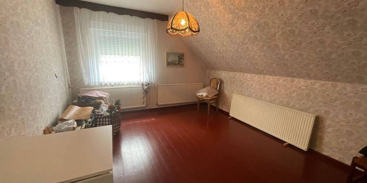 Einfamilienhaus Massen - 6 Zimmer, 121 m&sup2;, 149.000&euro; | Angebot:26733426