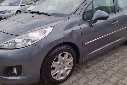 Peugeot 207 141.000 km 2.650 &euro; Diepoldshofen 88299