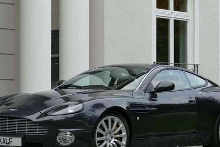 Aston Martin Vanquish 27.800 km 119.800 &euro; Grünwald 82031