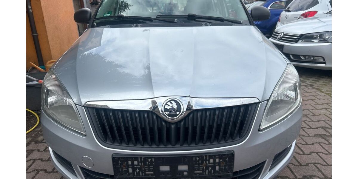 Skoda Fabia 233.000 km 2.800 &euro; zwickau 08064