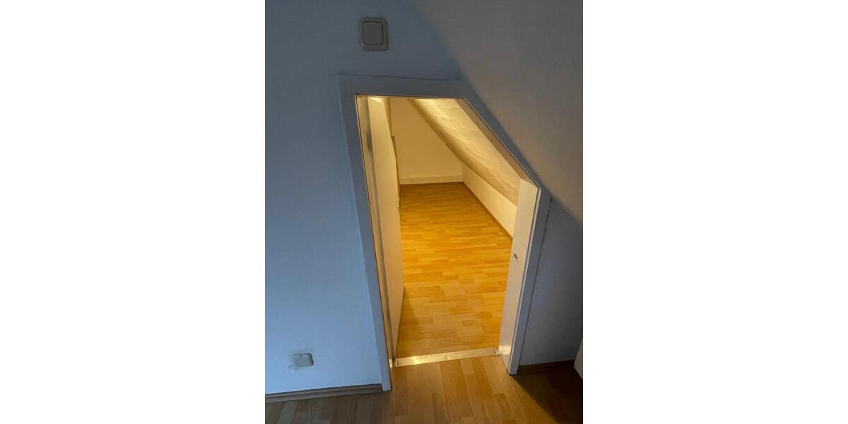 Schönes Wohnhaus mit Garten und Carport zur Miete 4 zimmer