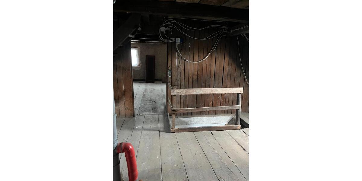 Einfamilienhaus Windischeschenbach - 7 Zimmer, 160 m&sup2;, 1.390&euro; | Angebot:26110370
