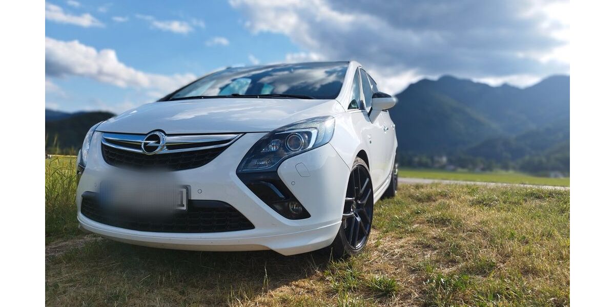 Opel Zafira Tourer 165.000 km 8.800 &euro; Grassau 83224